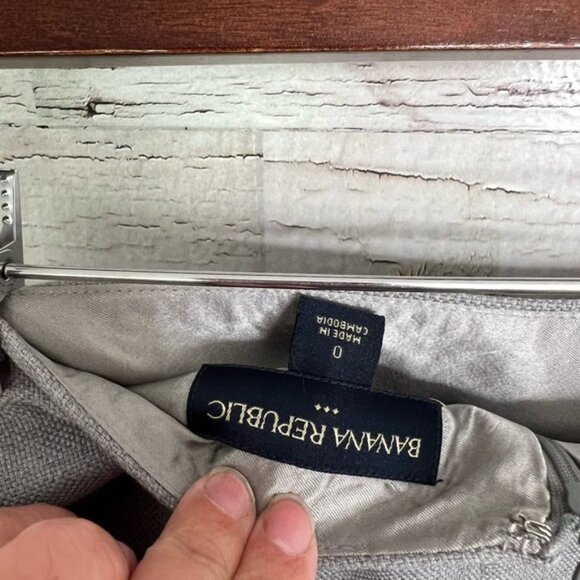 Banana  republic gray midi skirt pencil size 0 - Picture 7 of 7